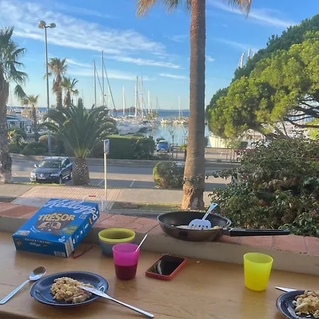 Holiday home Maison Du Pecheur Bord De - 2 A 5 Pers Saint-Raphael (Var)